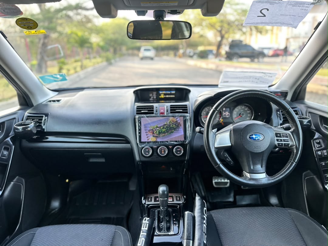 SUBARU FORESTER thumbnail 4